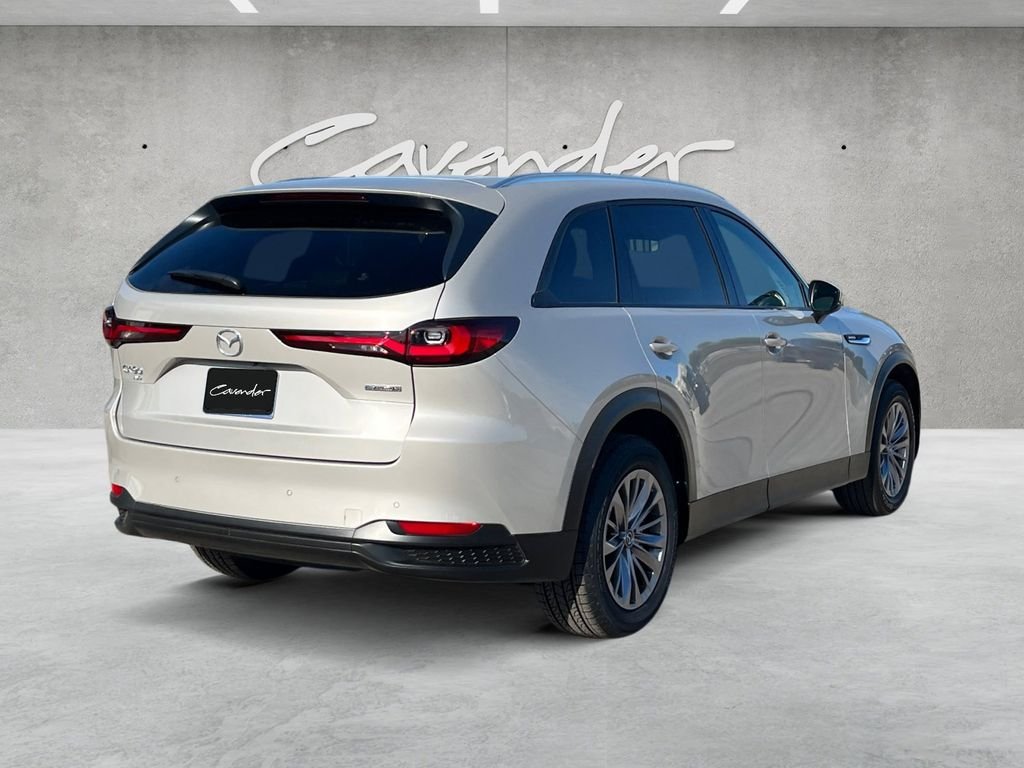 2025 Mazda CX-90 Preferred Package - Photo 16