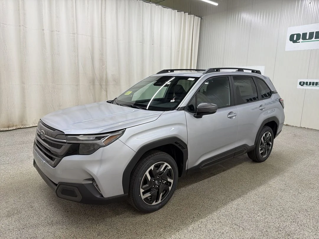 New 2026 Ice Silver Metallic Subaru Limited image 4