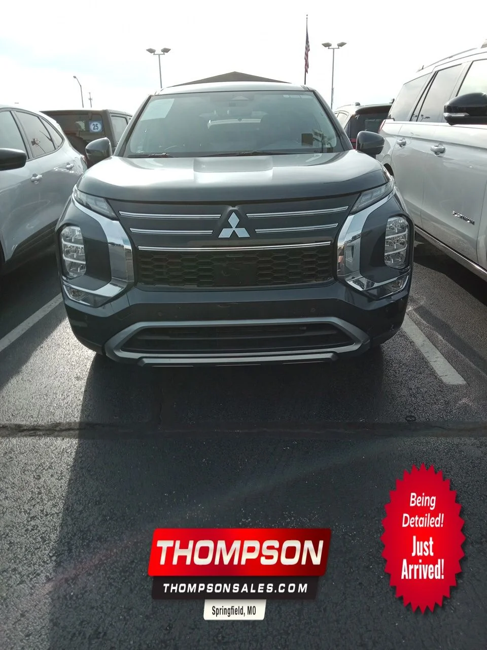 2025 Mitsubishi Outlander SE 2WD's photo
