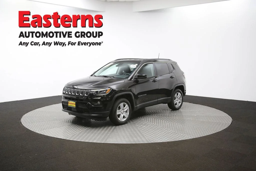 Used 2022 Black Jeep Latitude image 54
