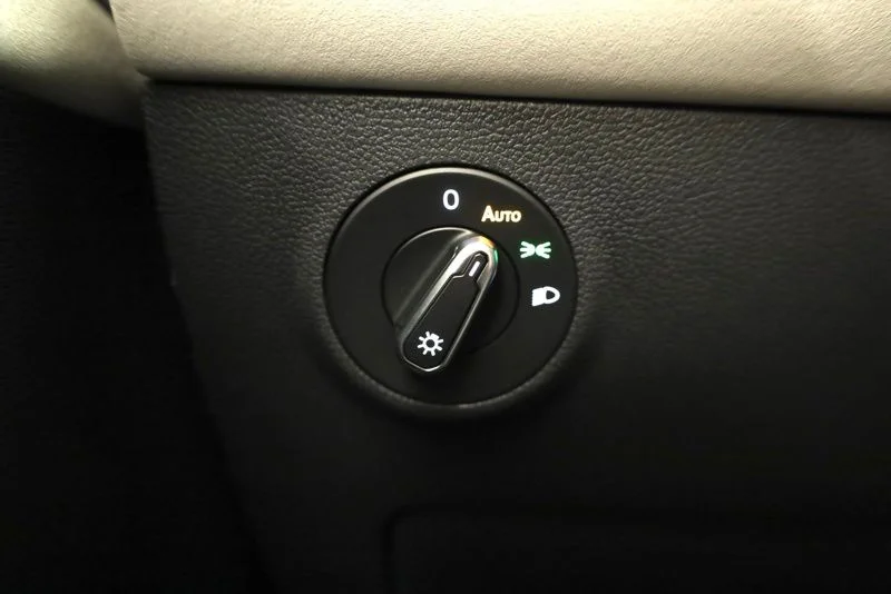 New 2026 Black Volkswagen 1.5T SE image 29