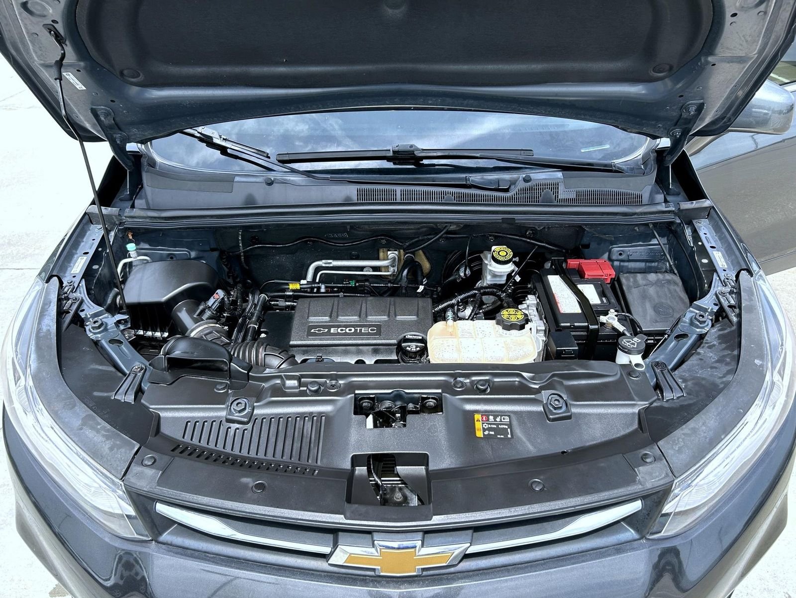 Used 2018 Gray Chevrolet LT image 24