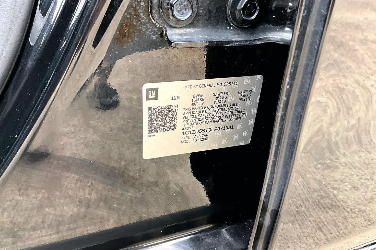 Used 2020 Mosaic Black Metallic Chevrolet LT image 34