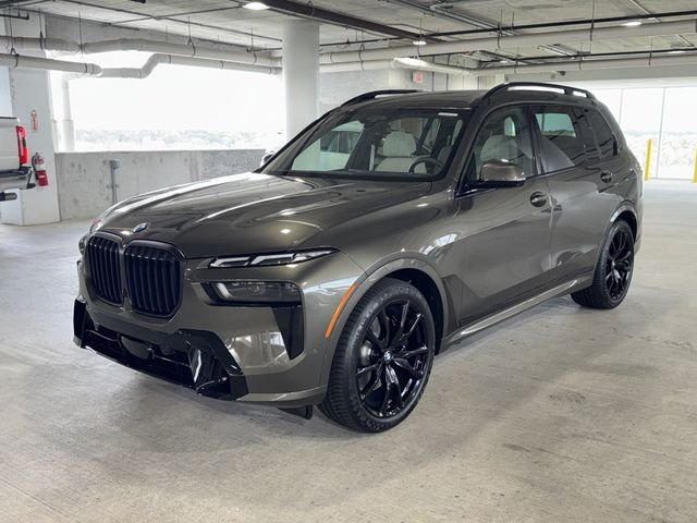 New 2027 Manhattan Green Metallic BMW xDrive40i image 3