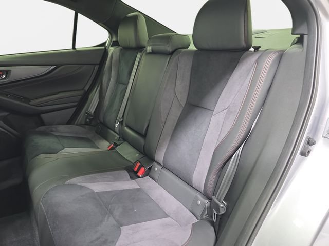 Used 2023 Ice Silver Metallic Subaru Limited image 13