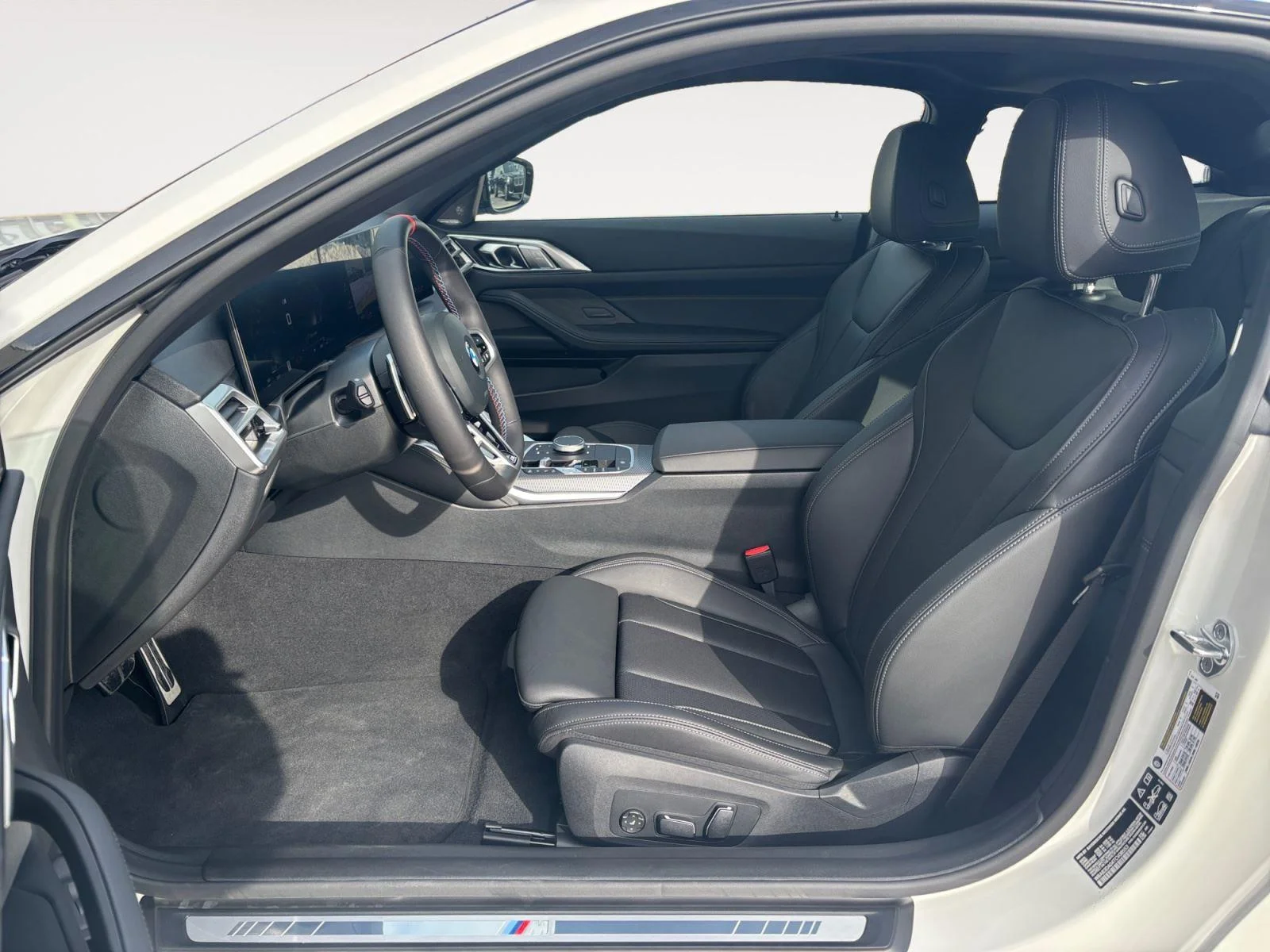2026 BMW 4 Series M440i - Photo 20