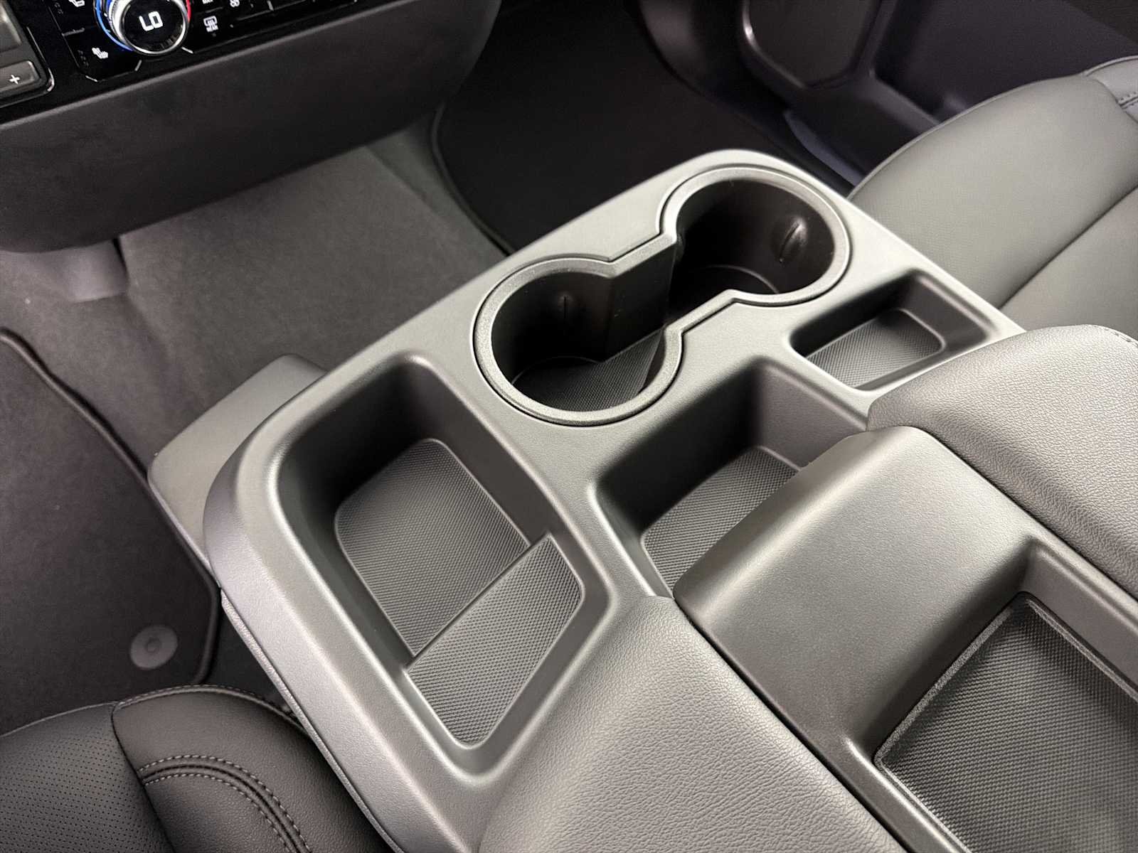 2026 GMC Sierra 1500 SLT - Photo 30