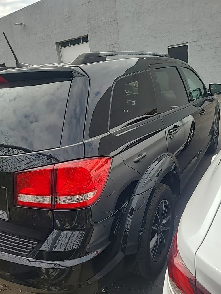 Used 2018 Black Dodge SE image 3