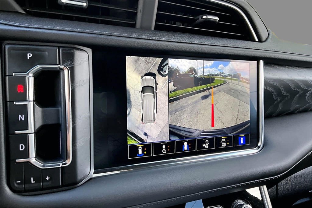 Used 2023 Silver GMC Denali image 25