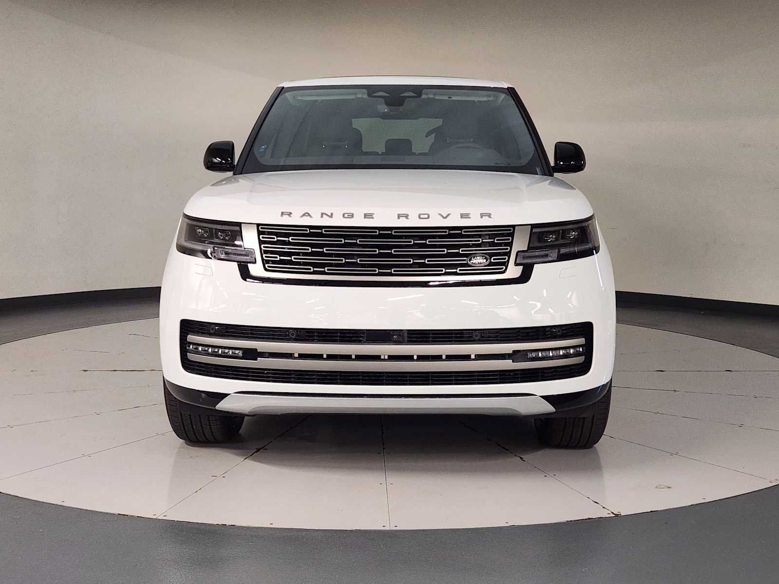 2026 Land Rover Range Rover SE - Photo 9