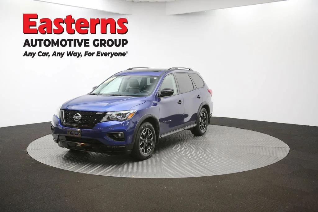 Used 2020 Blue Nissan SL image 57