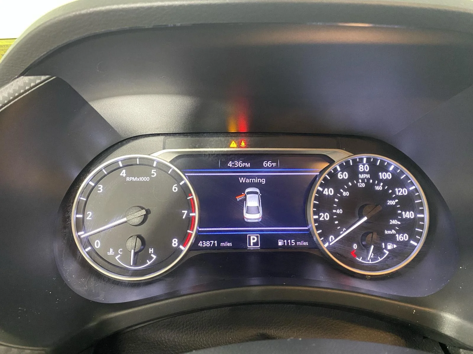 Used 2020 Scarlet Ember Tintcoat Nissan SV image 15