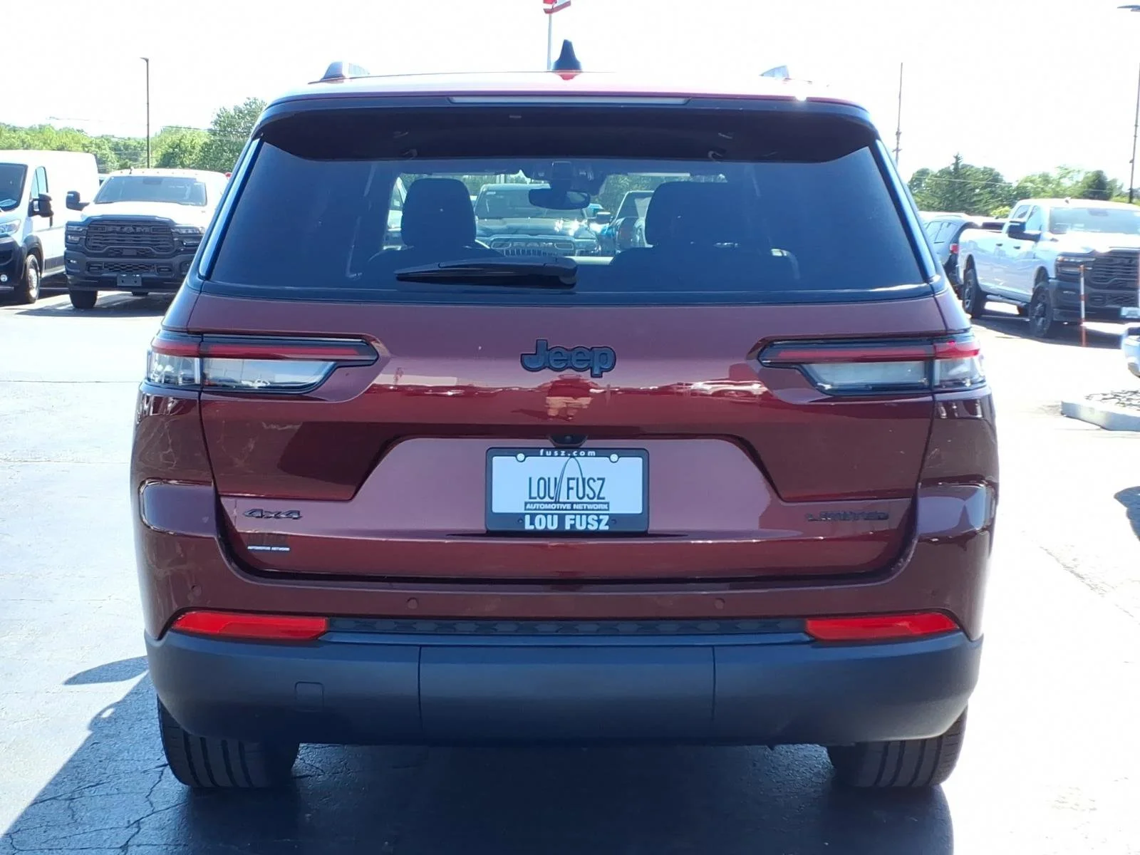 Used 2024 Velvet Red Pearlcoat Jeep Limited image 30