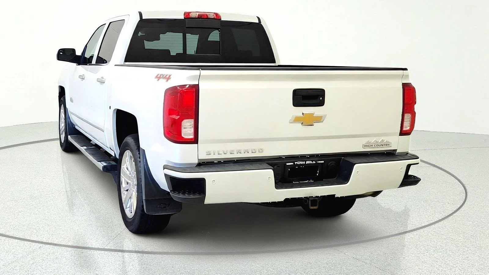 Used 2016 IRIDESCENT PEARL TRICOAT Chevrolet High Country image 7
