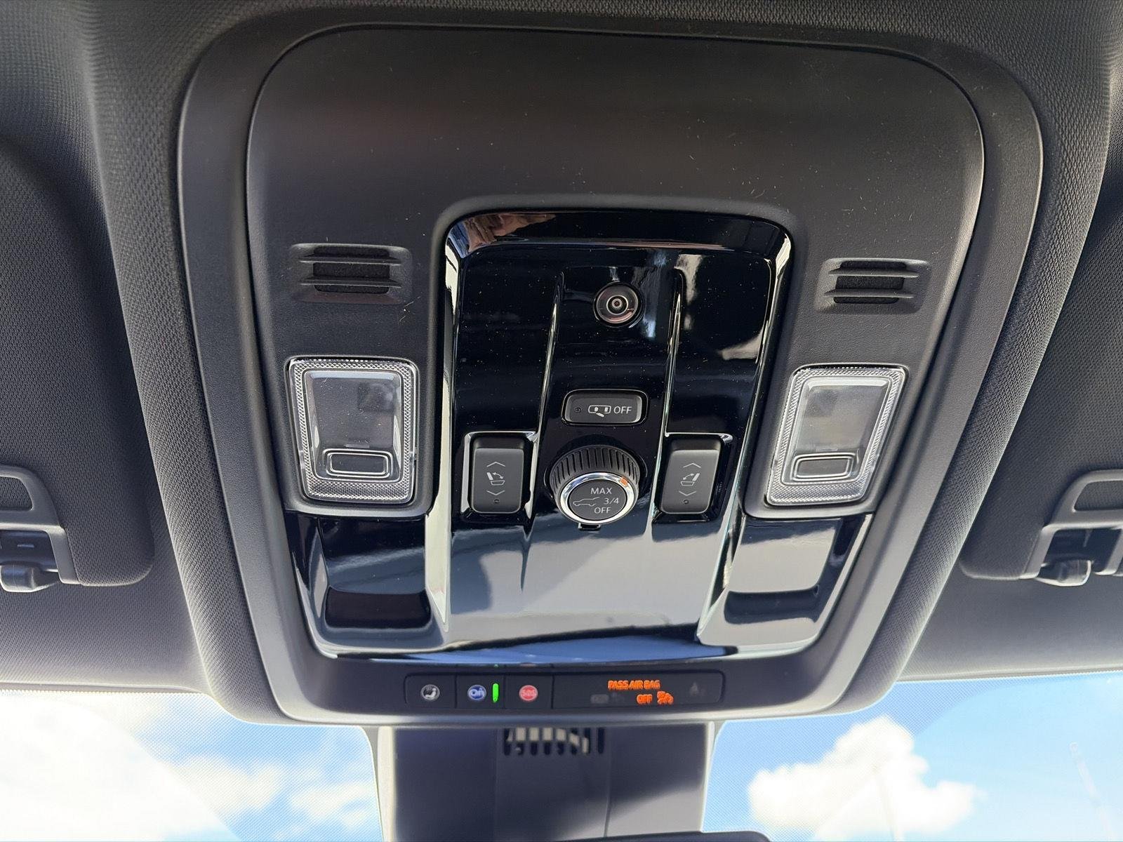 2026 Chevrolet Suburban LT - Photo 38