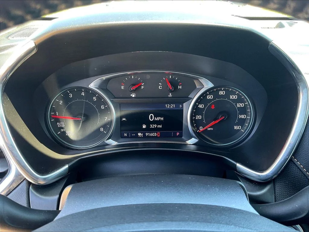 Used 2020 White Chevrolet Premier image 9