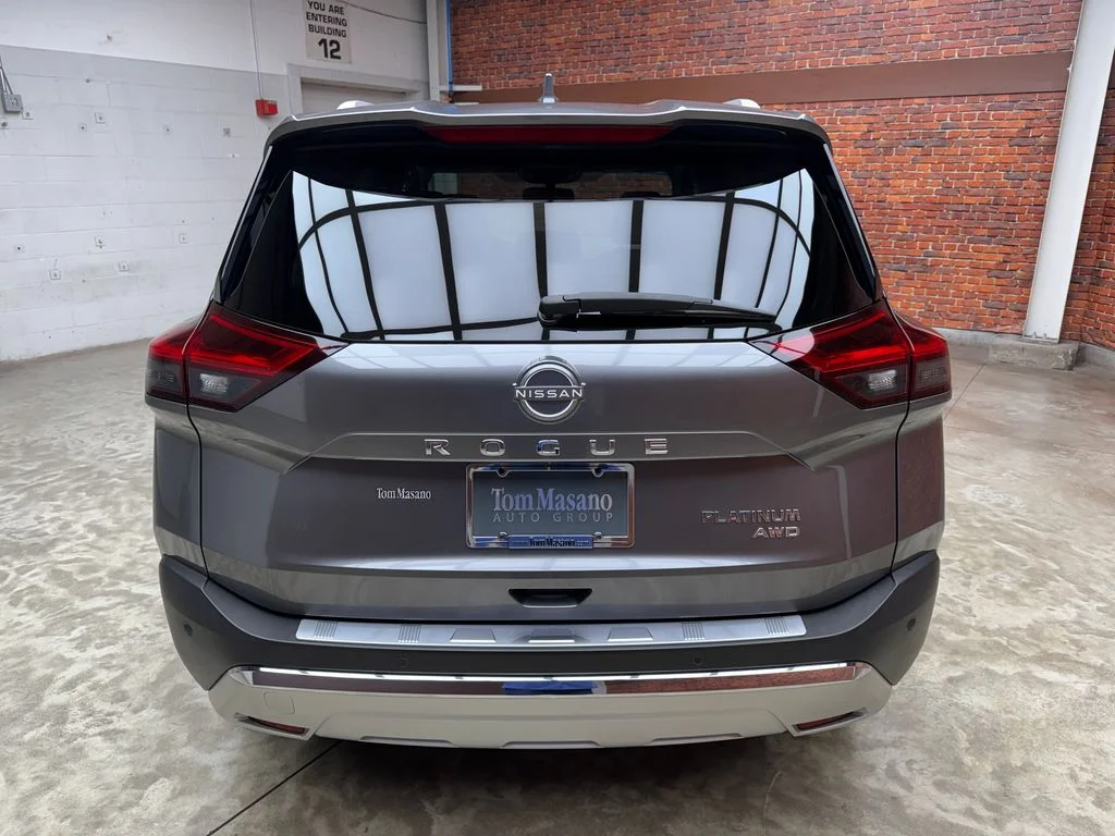 Certified Used 2022 Gun Metallic Nissan Platinum image 4