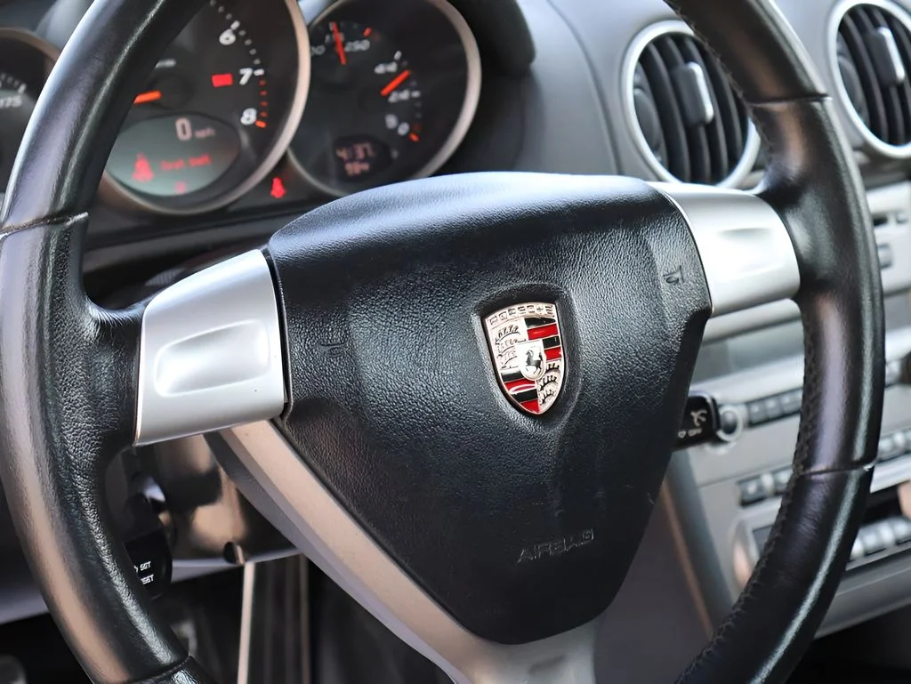 Used 2007  Porsche Base image 18