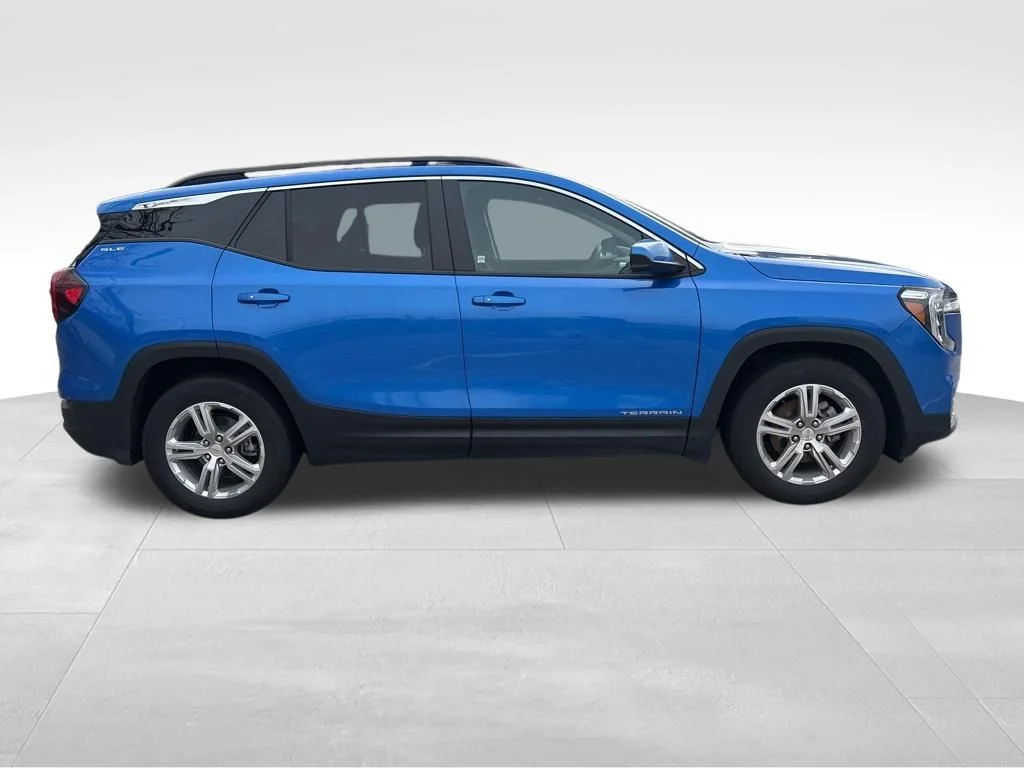 Used 2024 Blue GMC SLE image 15