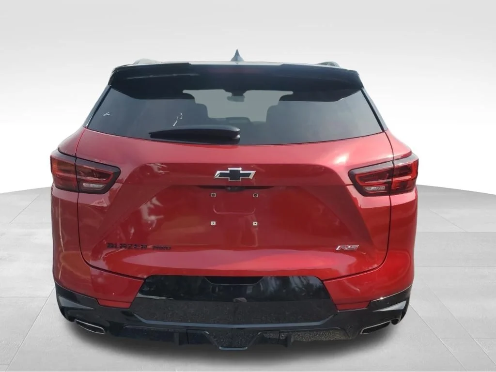 Used 2023 Red Chevrolet RS image 4