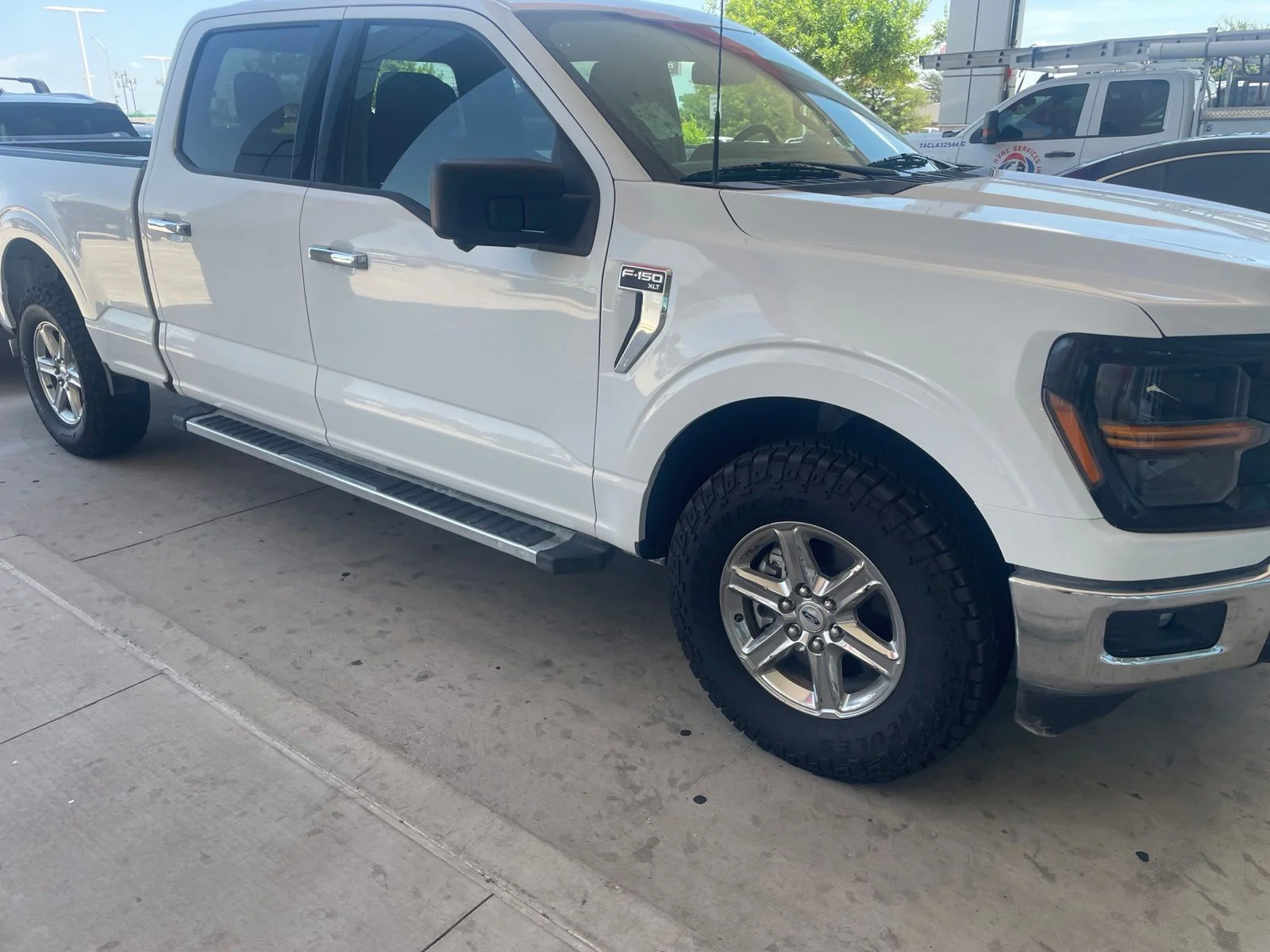 Used 2024 White Ford XLT image 4