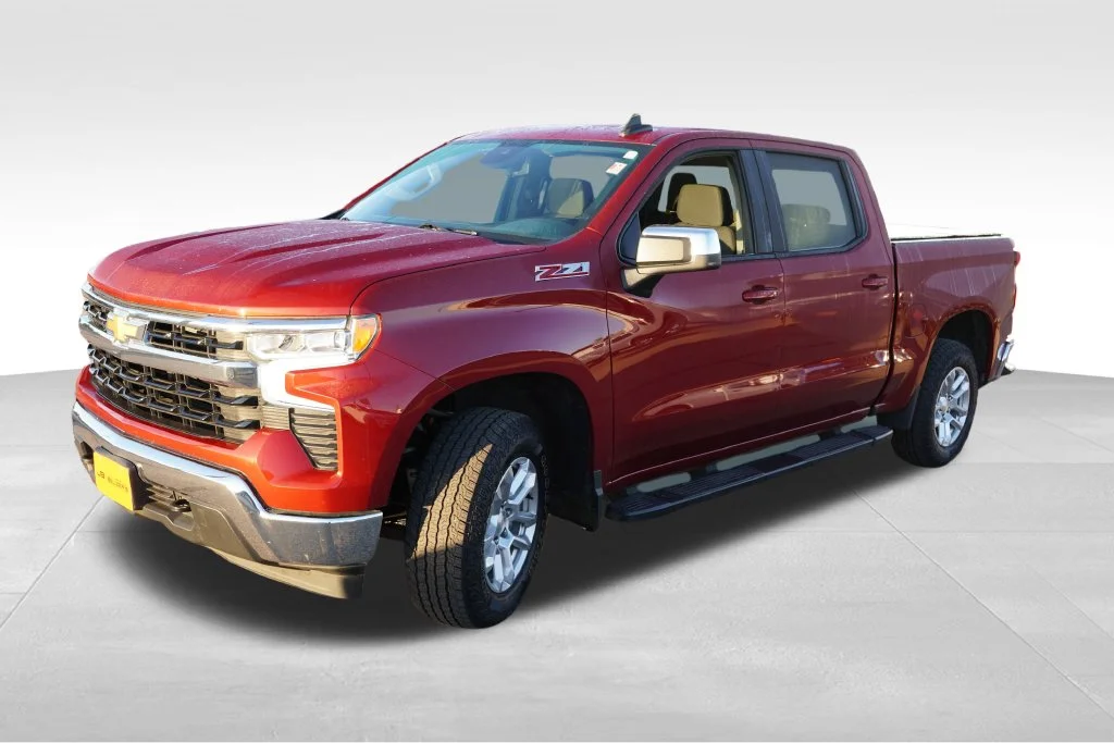 Used 2022 Cherry Red Tintcoat Chevrolet LT image 11