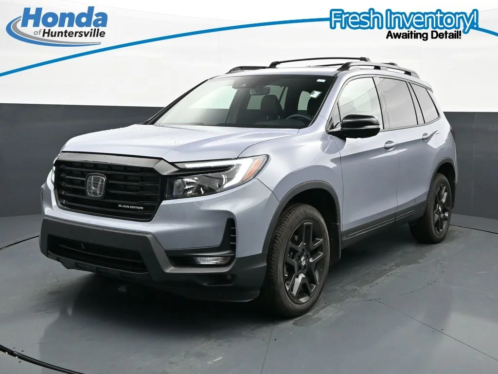 Used 2025 Sonic Gray Pearl Honda AWD BLACK EDITION image 4