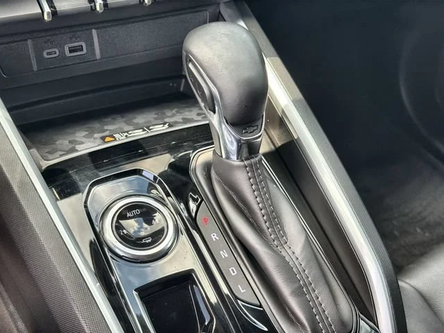 Used 2026 Snowdrift Metallic Chevrolet LT image 15