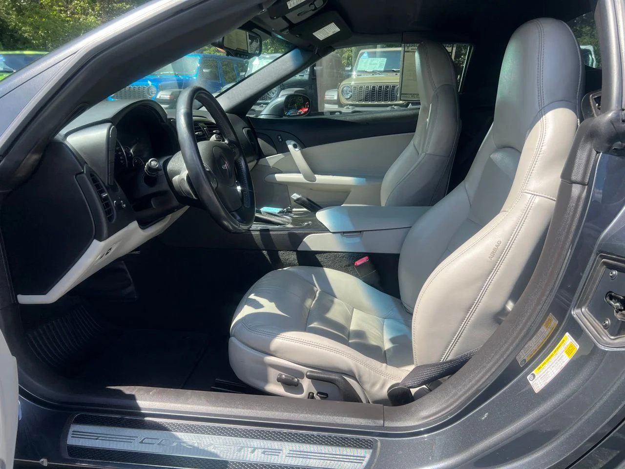 Used 2010 Gray Chevrolet Base image 16
