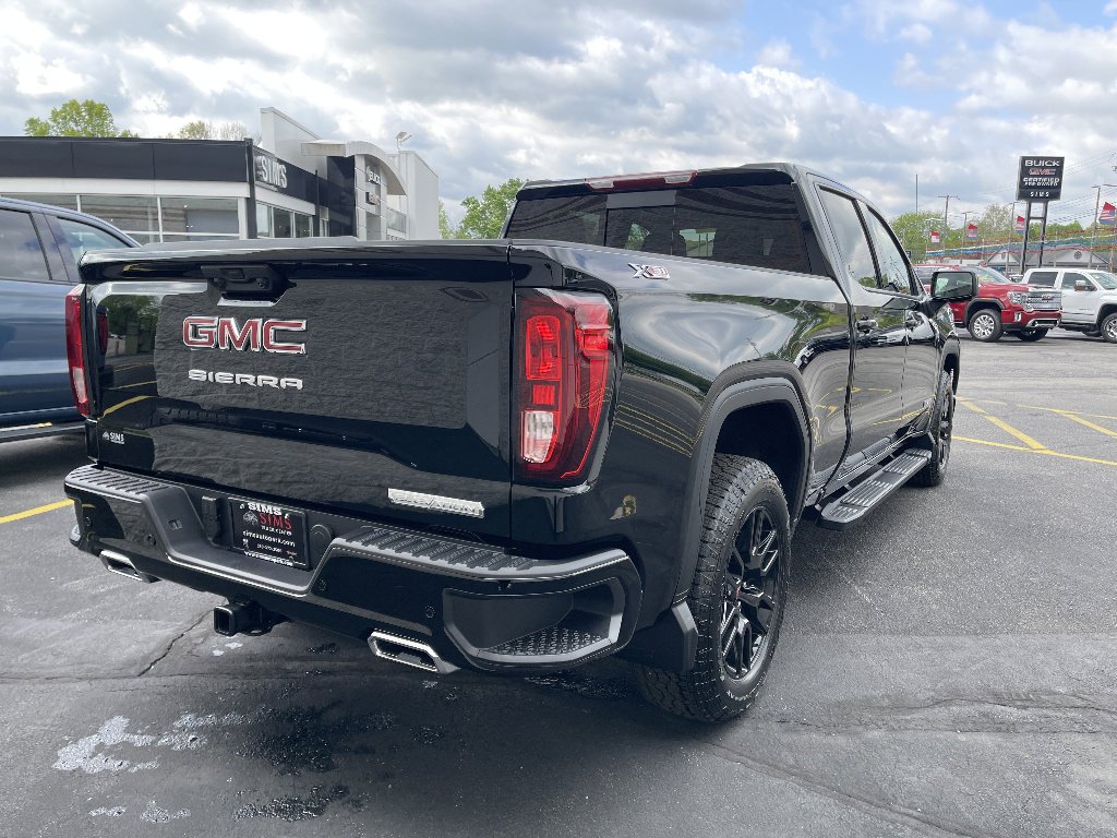 New 2026 Onyx Black GMC Elevation image 7