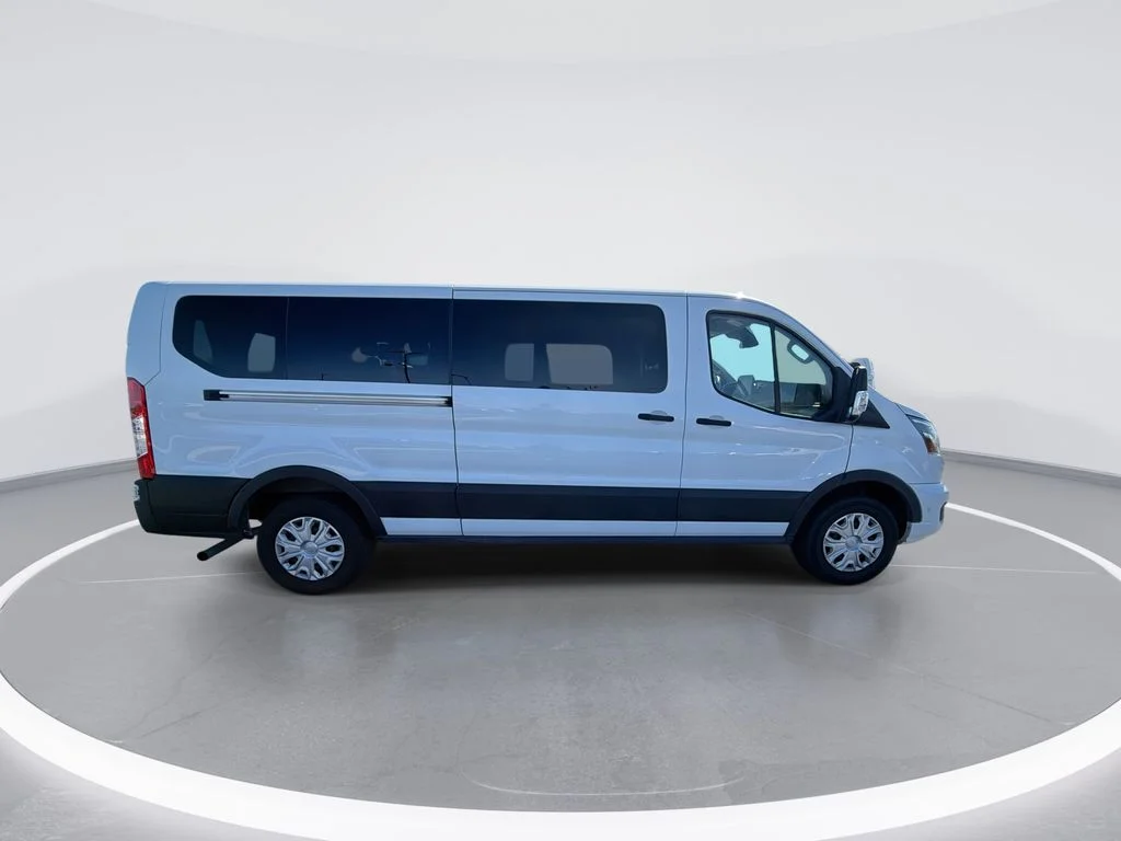 Used 2023 White Ford XLT image 9