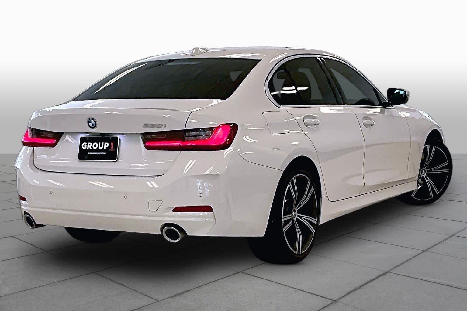 Used 2024 Alpine White BMW 330i image 11