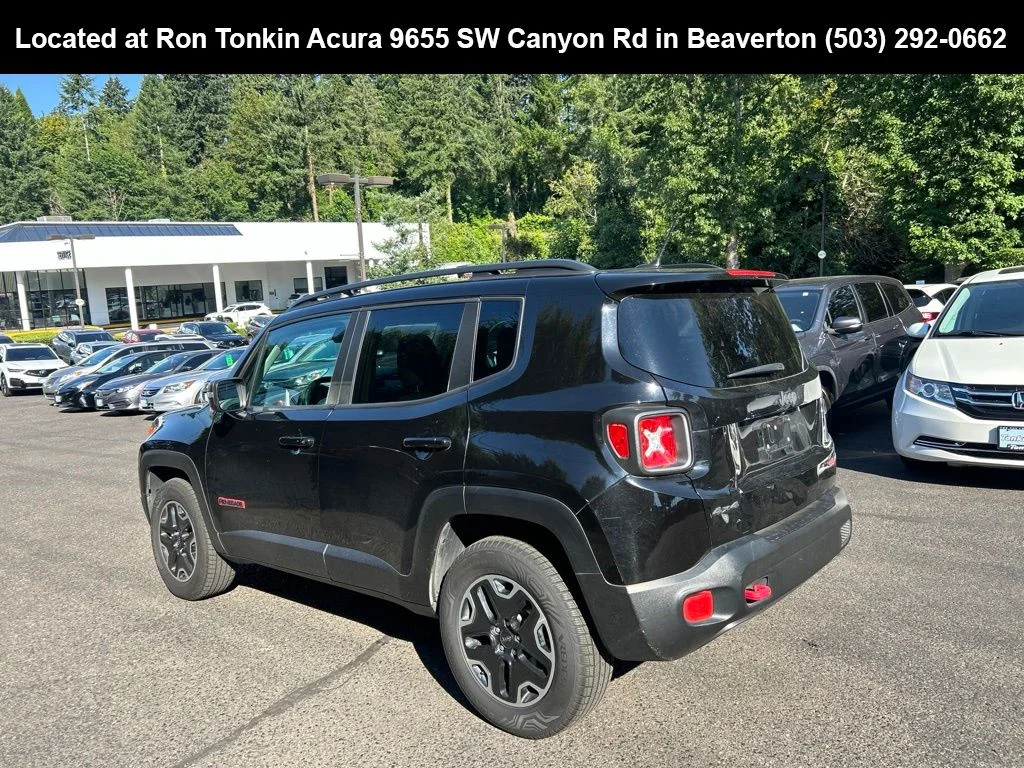 Used 2016 Black Jeep Trailhawk image 4