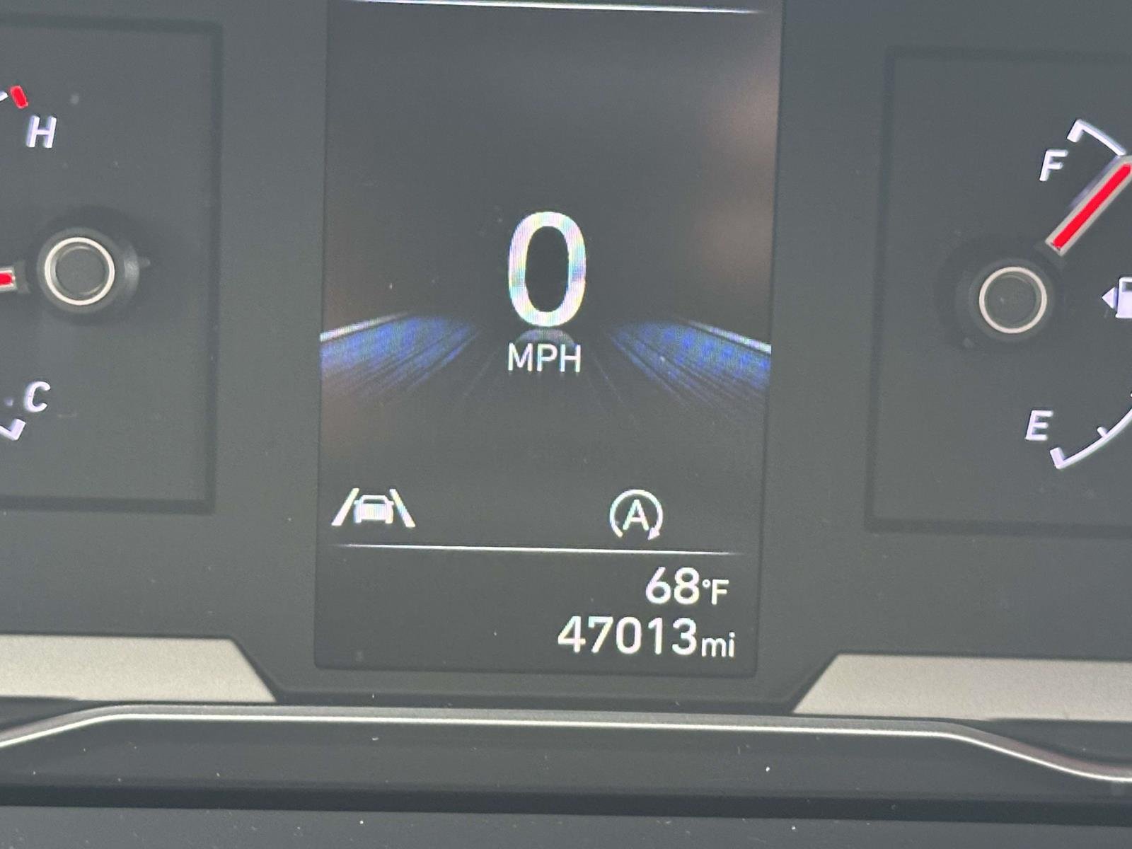 Used 2023 Gray Hyundai SEL image 35