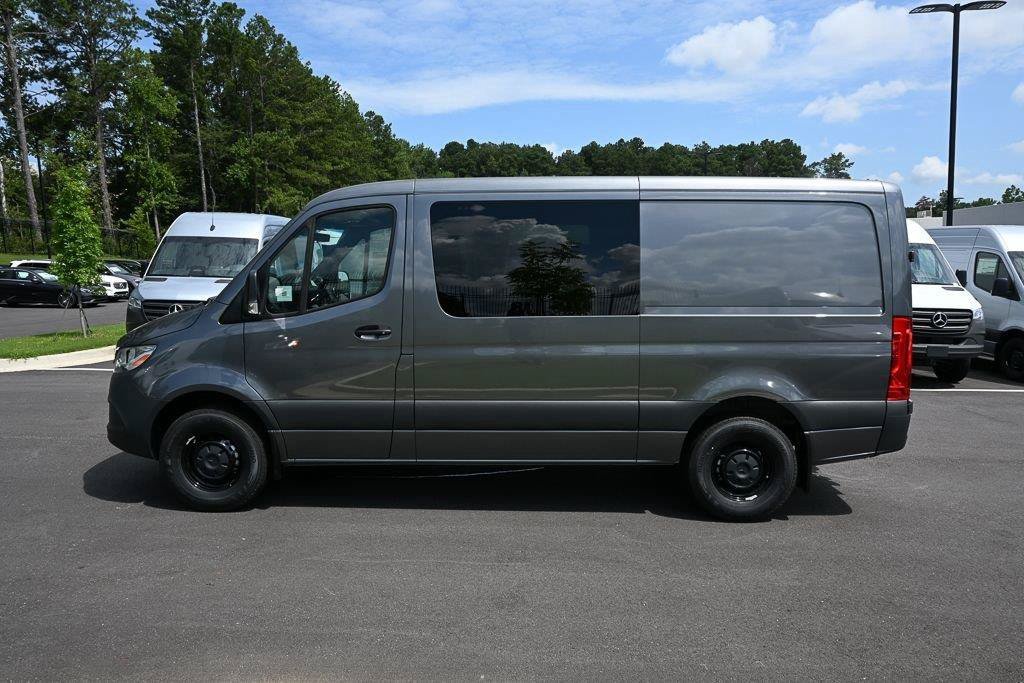 New 2026 Selenite gray metallic Mercedes-Benz 2500 Standard Roof I4 Diesel HO 144" RWD image 38