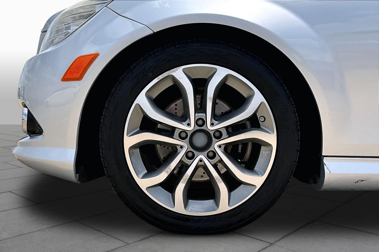 Used 2009 Iridium Silver Metallic Mercedes-Benz 3.0L Sport image 10