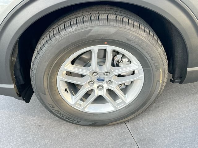 New 2026 Carbonized Gray Metallic Ford Active image 32