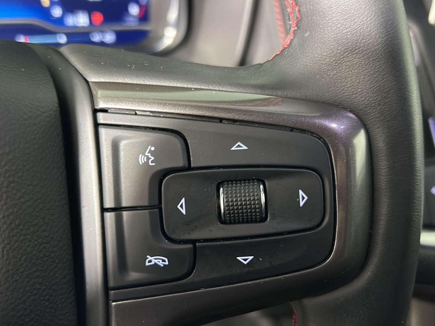 Used 2023 Summit White Chevrolet RST image 30