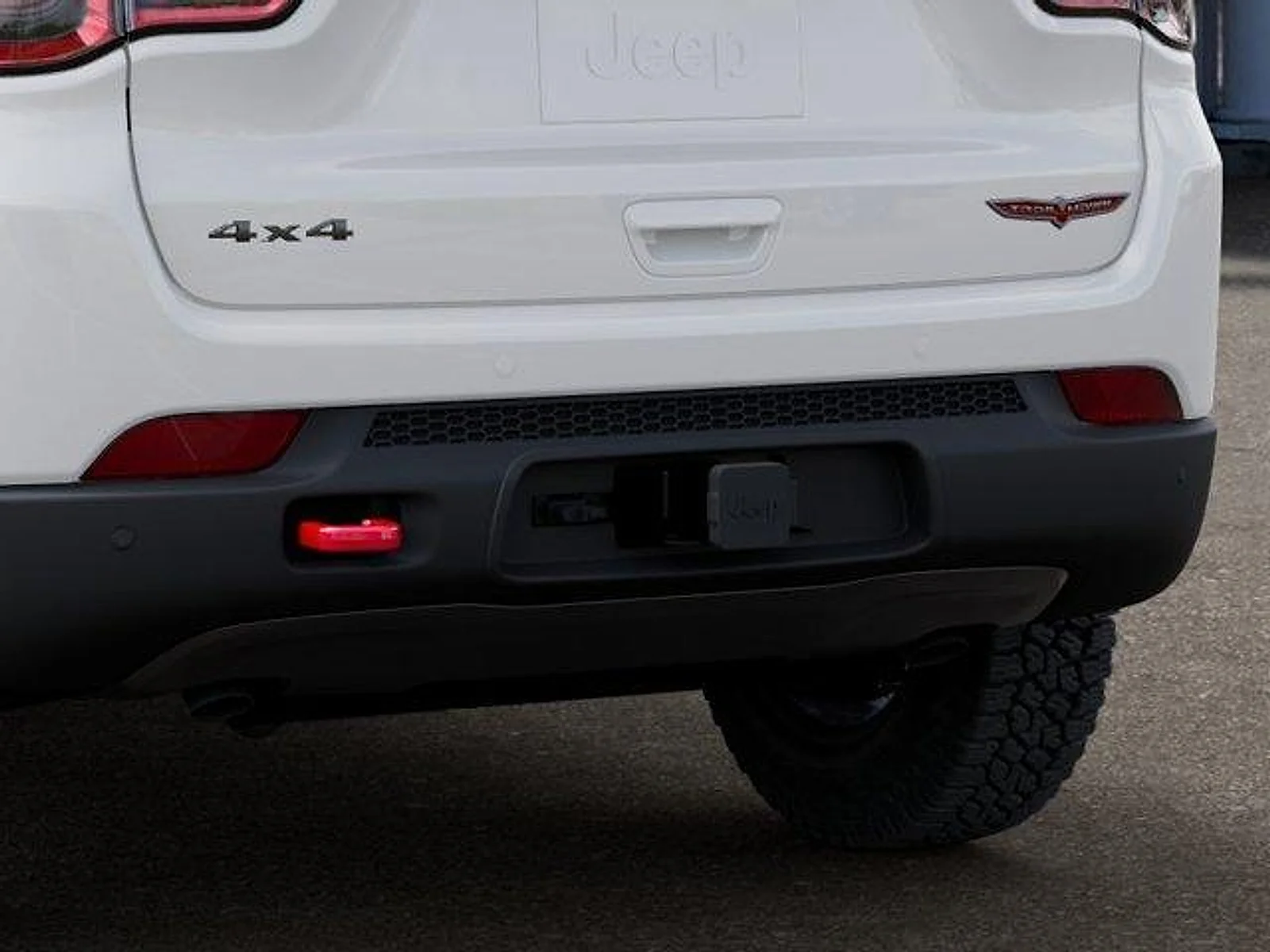 New 2026 Bright White Clear-Coat Exterior Paint Jeep Trailhawk 4x4 image 13