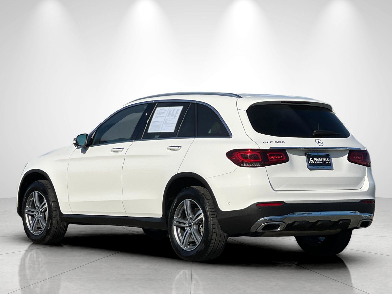 Used 2022 White Mercedes-Benz GLC 300 image 3