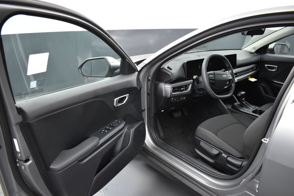 New 2026 Steel Gray Kia LXS image 5