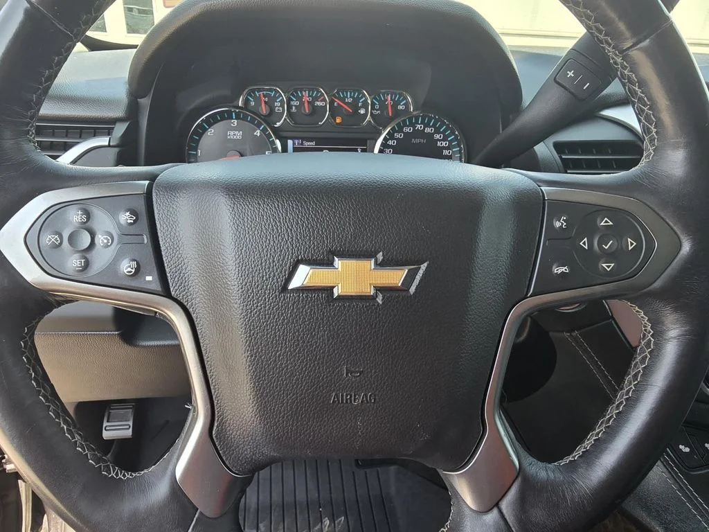 Used 2018 TUNGSTEN METALLIC Chevrolet LT image 14