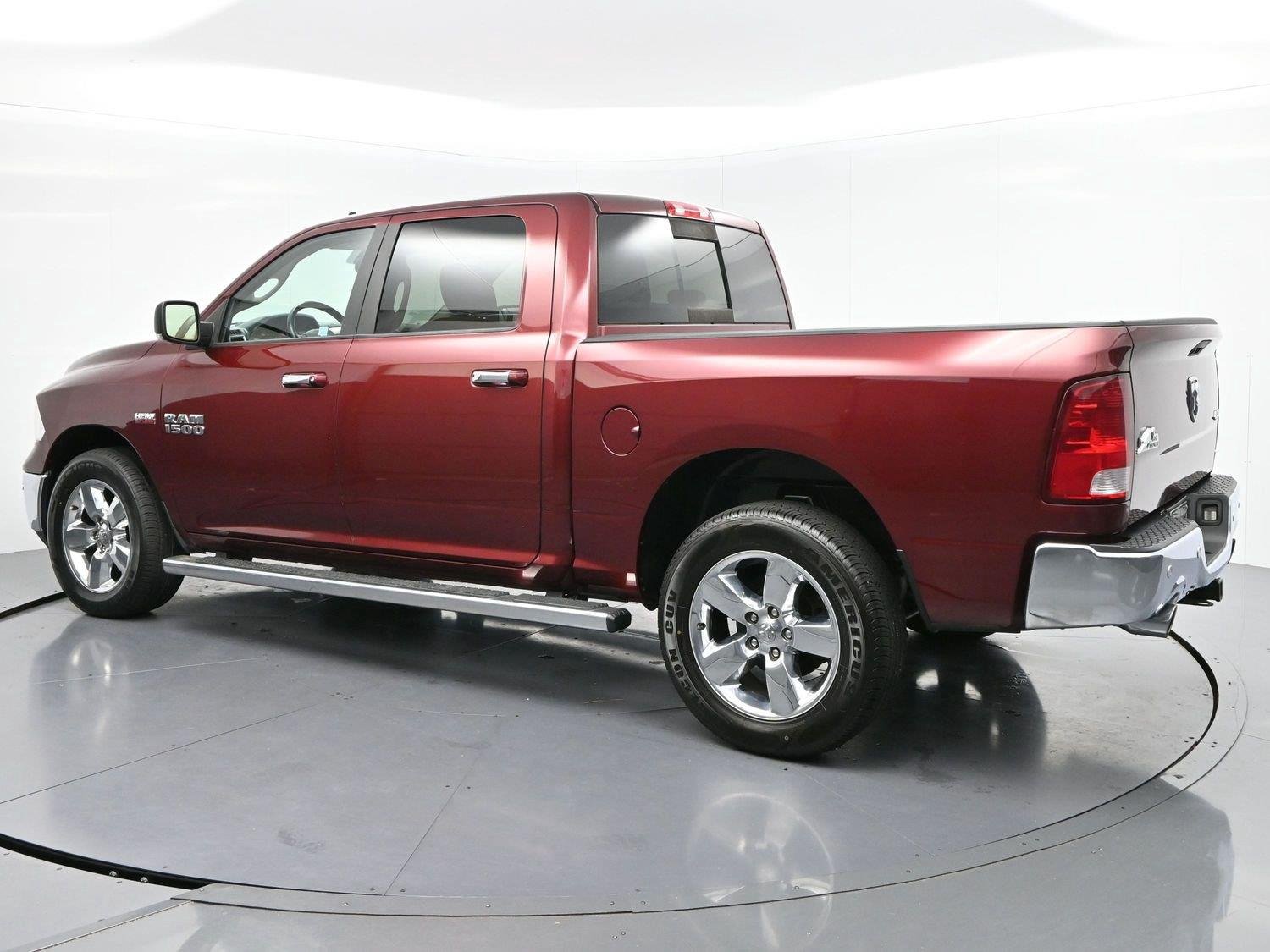 Used 2017 Delmonico Red Pearlcoat Ram Big Horn image 5