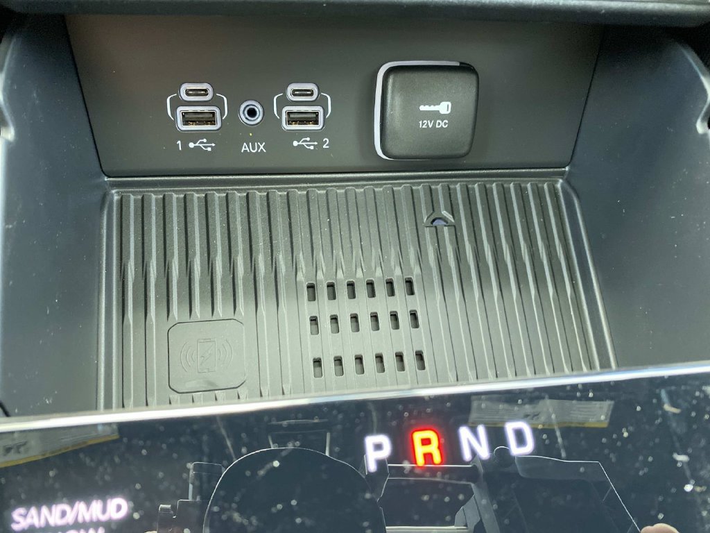 New 2026 Silver Zynith Exterior Paint Jeep Altitude image 13