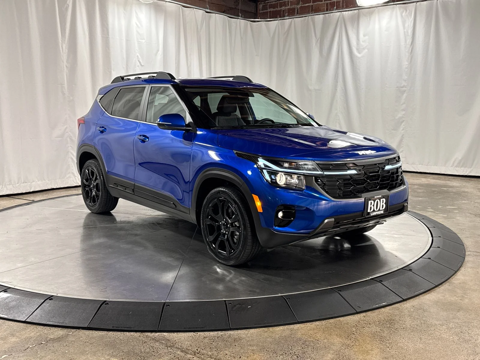 Certified Used 2025 Neptune Blue Kia X-Line image 10