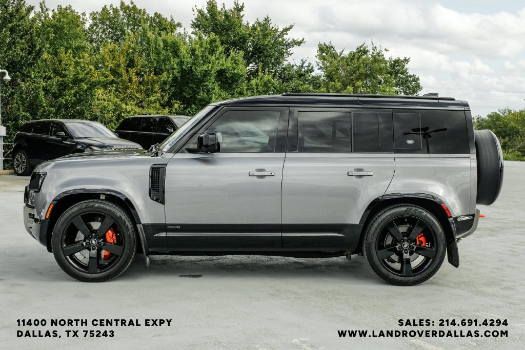 Certified Used 2024 Eiger Gray Metallic Land Rover X image 13