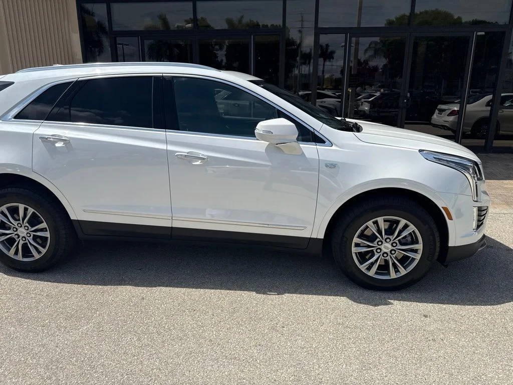 Used 2023 White Cadillac Premium Luxury image 16