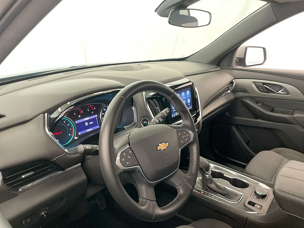 Used 2023 Sterling Gray Metallic Chevrolet LT Cloth image 10