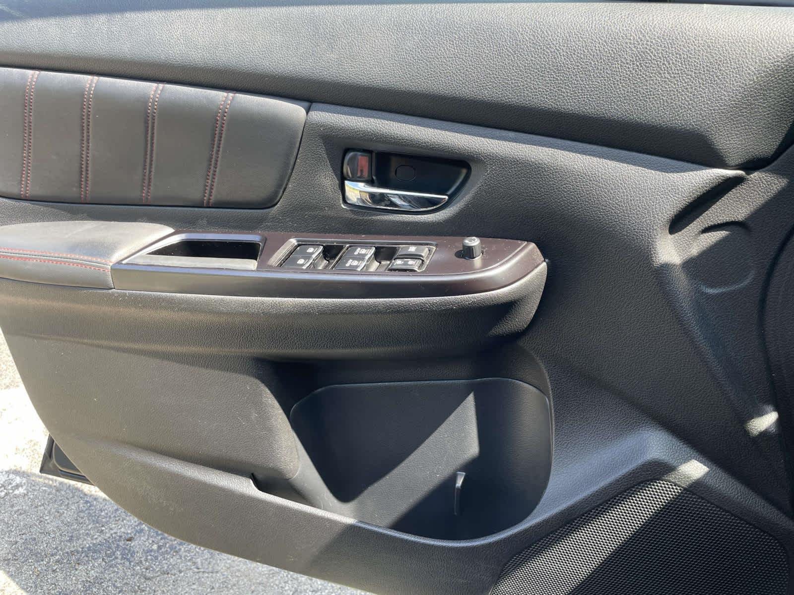 Used 2019 Dark Gray Metallic Subaru Premium image 30