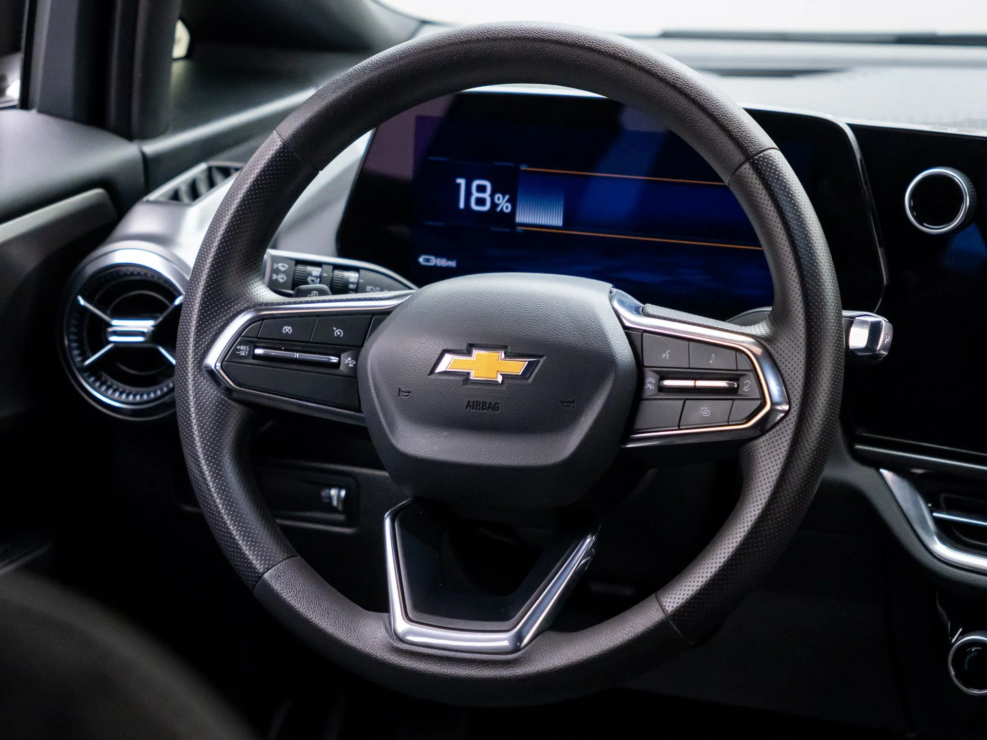 Used 2026 White Chevrolet LT image 10